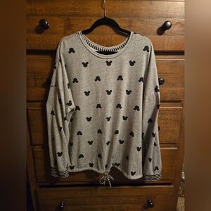 Disney Lightweight Gray and Black Mickey Mouse Sleep Shirt XX Large